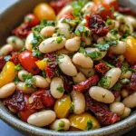 Marinierter getrockneter Tomaten-Bohnen-Salat
